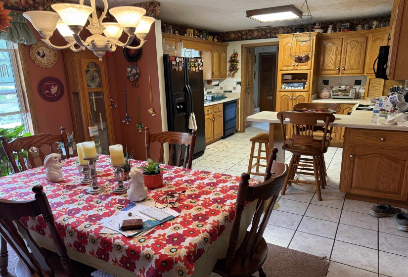 1777 HIGGINBOTTOM RD, Selmer, Tennessee 38375-5067, 3 Bedrooms Bedrooms, 9 Rooms Rooms,2 BathroomsBathrooms,Residential,For Sale,HIGGINBOTTOM,10222572