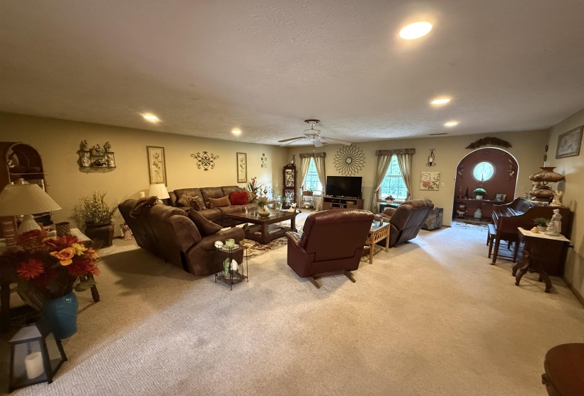 1777 HIGGINBOTTOM RD, Selmer, Tennessee 38375-5067, 3 Bedrooms Bedrooms, 9 Rooms Rooms,2 BathroomsBathrooms,Residential,For Sale,HIGGINBOTTOM,10222572