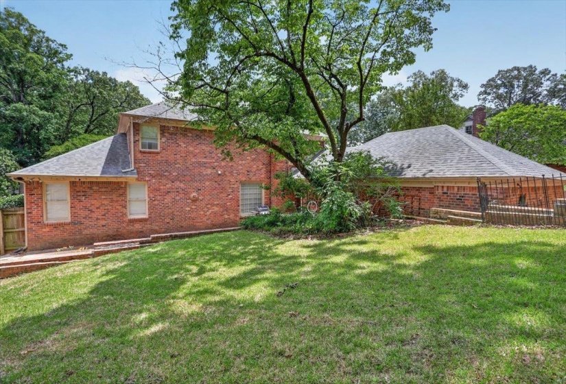 7360 MAGNOLIA RIDGE DR, Germantown, Tennessee 38138, 5 Bedroom Bedrooms, 9 Room Rooms,3.1 BathroomBathrooms,Residential,For Sale,MAGNOLIA RIDGE,0,10222575