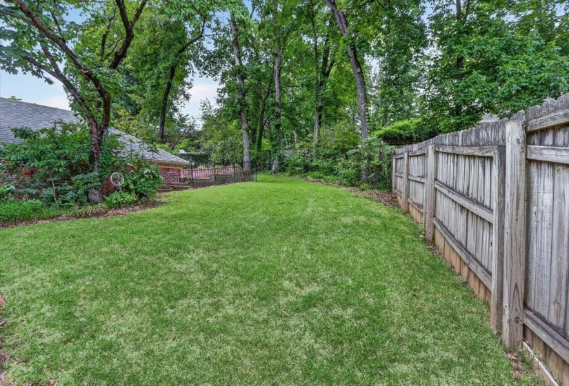 7360 MAGNOLIA RIDGE DR, Germantown, Tennessee 38138, 5 Bedroom Bedrooms, 9 Room Rooms,3.1 BathroomBathrooms,Residential,For Sale,MAGNOLIA RIDGE,0,10222575