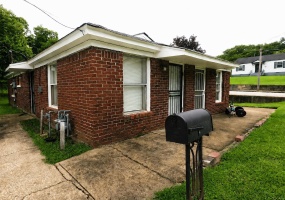 1672 CLANCY ST, Memphis, Tennessee 38106, 1 Bedroom Bedrooms, 0 ,1 BathroomBathrooms,Duplexes,For Sale,CLANCY,0,10222586