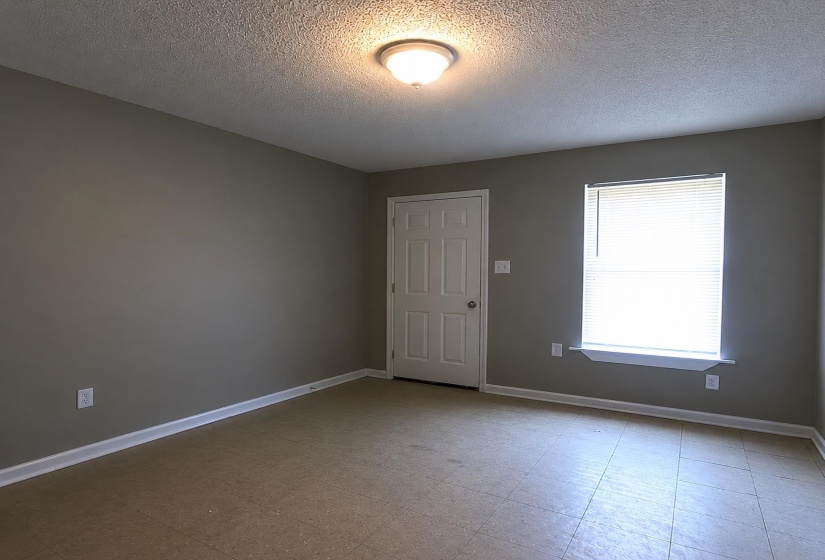 1672 CLANCY ST, Memphis, Tennessee 38106, 1 Bedroom Bedrooms, 0 ,1 BathroomBathrooms,Duplexes,For Sale,CLANCY,0,10222586
