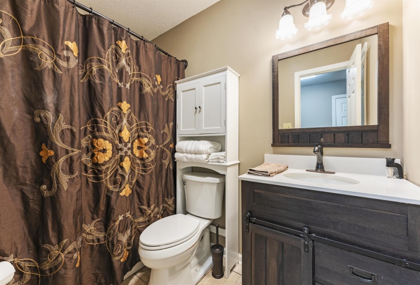 3215 ALFRED DR, Bartlett, Tennessee 38133, 5 Bedrooms Bedrooms, 11 Rooms Rooms,3.1 BathroomsBathrooms,Residential,For Sale,ALFRED,10222598