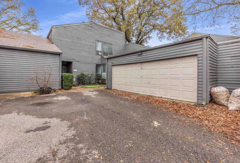 768 EVENTIDE DR, Memphis, Tennessee 38120, 3 Bedroom Bedrooms, 6 Room Rooms,2.1 BathroomBathrooms,Residential,For Sale,EVENTIDE,0,10222604