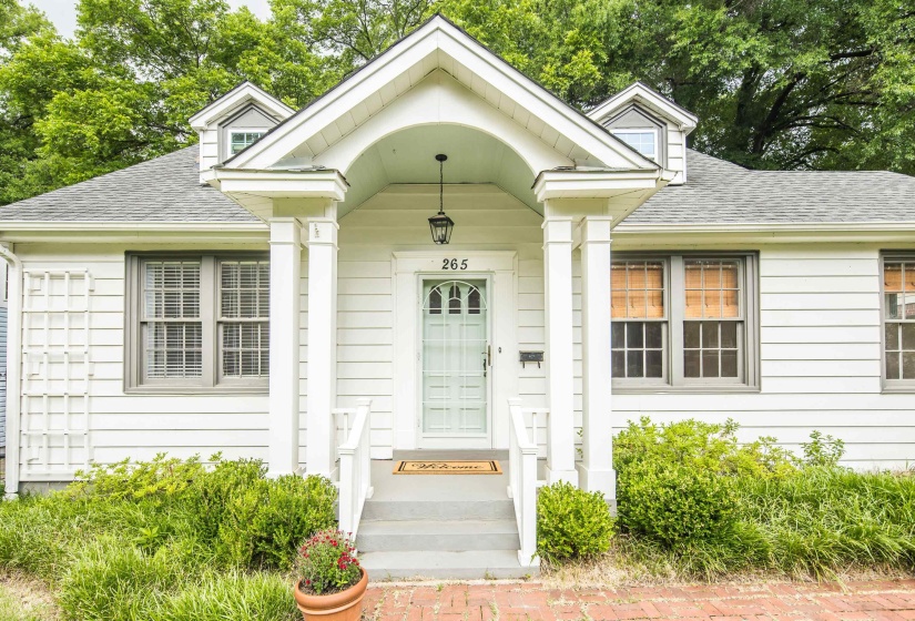 265 ALEXANDER ST, Memphis, Tennessee 38111, 3 Bedroom Bedrooms, 8 Room Rooms,2 BathroomBathrooms,Residential,For Sale,ALEXANDER,0,10222606