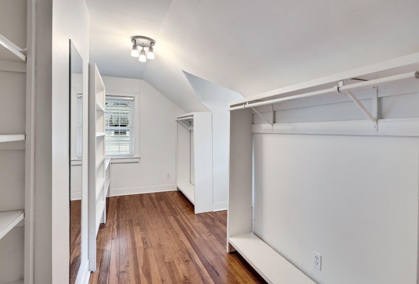 265 ALEXANDER ST, Memphis, Tennessee 38111, 3 Bedroom Bedrooms, 8 Room Rooms,2 BathroomBathrooms,Residential,For Sale,ALEXANDER,0,10222606