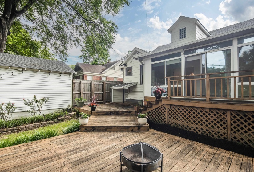265 ALEXANDER ST, Memphis, Tennessee 38111, 3 Bedroom Bedrooms, 8 Room Rooms,2 BathroomBathrooms,Residential,For Sale,ALEXANDER,0,10222606
