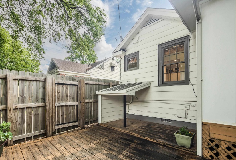 265 ALEXANDER ST, Memphis, Tennessee 38111, 3 Bedroom Bedrooms, 8 Room Rooms,2 BathroomBathrooms,Residential,For Sale,ALEXANDER,0,10222606