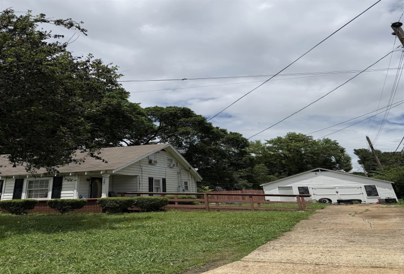 3562 FULLER RD, Memphis, Tennessee 38118, 4 Bedroom Bedrooms, 8 Room Rooms,2 BathroomBathrooms,Residential,For Sale,FULLER,0,10222609