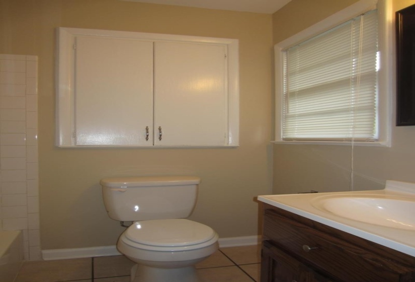 4340 MARGUERITE DR, Memphis, Tennessee 38109, 3 Bedrooms Bedrooms, 7 Rooms Rooms,1.1 BathroomsBathrooms,Residential,For Sale,MARGUERITE,10222616