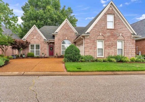 924 WARWICK OAKS DR, Collierville, Tennessee 38017, 3 Bedrooms Bedrooms, 7 Rooms Rooms,2 BathroomsBathrooms,Residential,For Sale,WARWICK OAKS,10222577 924 WARWICK OAKS DR, Collierville, Tennessee 38017, 3 Bedrooms Bedrooms, 7 Rooms Rooms,2 BathroomsBathrooms,Residential,For Sale,WARWICK OAKS,10222577