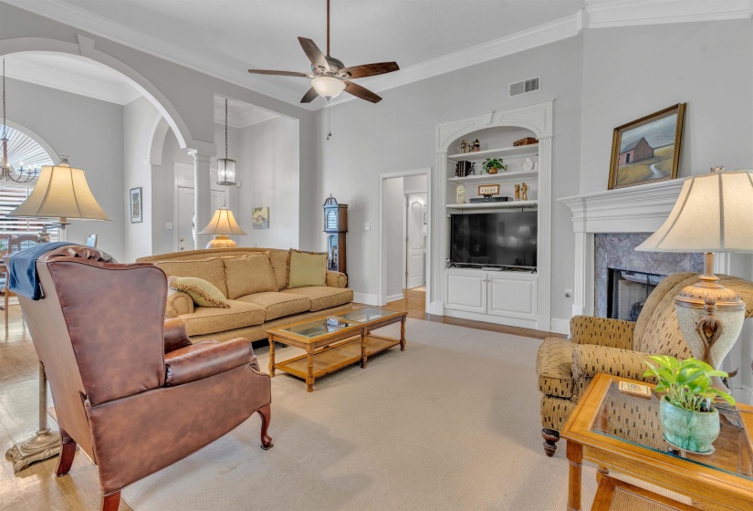 924 WARWICK OAKS DR, Collierville, Tennessee 38017, 3 Bedrooms Bedrooms, 7 Rooms Rooms,2 BathroomsBathrooms,Residential,For Sale,WARWICK OAKS,10222577