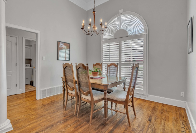 924 WARWICK OAKS DR, Collierville, Tennessee 38017, 3 Bedrooms Bedrooms, 7 Rooms Rooms,2 BathroomsBathrooms,Residential,For Sale,WARWICK OAKS,10222577