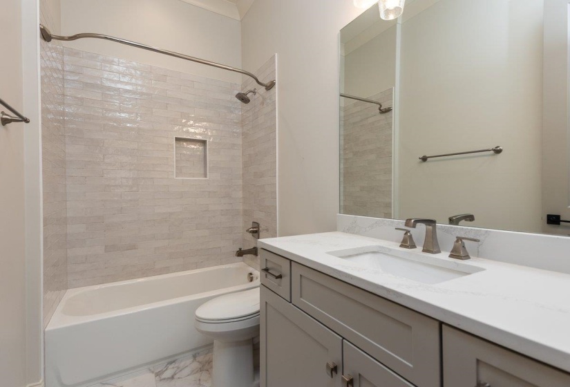 2474 ALLELON CIR, Germantown, Tennessee 38138, 5 Bedrooms Bedrooms, 10 Rooms Rooms,5.1 BathroomsBathrooms,Residential,For Sale,ALLELON,10222583