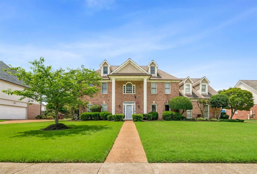 1489 JOHN RIDGE DR, Collierville, Tennessee 38017, 4 Bedrooms Bedrooms, 10 Rooms Rooms,3.1 BathroomsBathrooms,Residential,For Sale,JOHN RIDGE,10222584