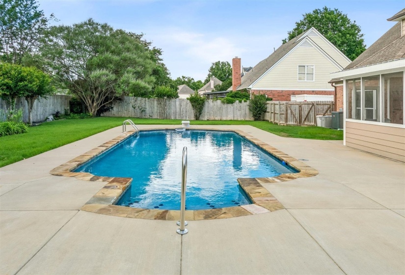 1489 JOHN RIDGE DR, Collierville, Tennessee 38017, 4 Bedrooms Bedrooms, 10 Rooms Rooms,3.1 BathroomsBathrooms,Residential,For Sale,JOHN RIDGE,10222584