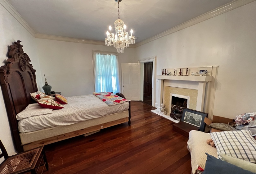 320 FOURTH ST, La Grange, Tennessee 38057, 2 Bedrooms Bedrooms, 6 Rooms Rooms,2 BathroomsBathrooms,Residential,For Sale,FOURTH,10222587