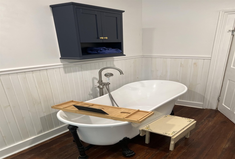 320 FOURTH ST, La Grange, Tennessee 38057, 2 Bedroom Bedrooms, 6 Room Rooms,2 BathroomBathrooms,Residential,For Sale,FOURTH,0,10222587