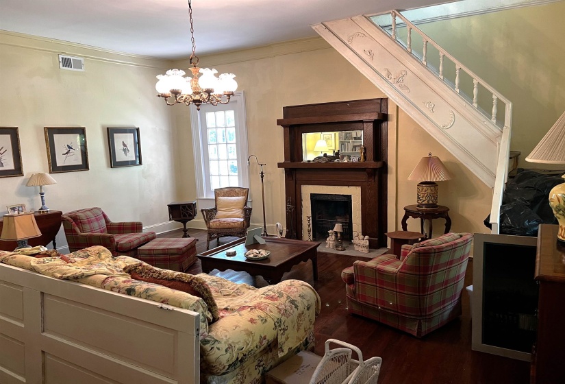 320 FOURTH ST, La Grange, Tennessee 38057, 2 Bedrooms Bedrooms, 6 Rooms Rooms,2 BathroomsBathrooms,Residential,For Sale,FOURTH,10222587