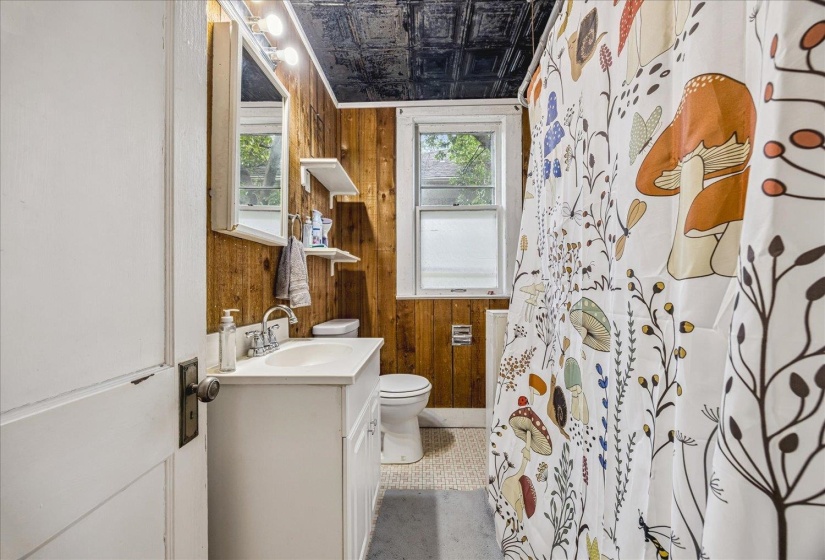 1901 LINDEN AVE, Memphis, Tennessee 38104, 3 Bedrooms Bedrooms, ,1 BathroomBathrooms,Duplexes,For Sale,LINDEN,10222642