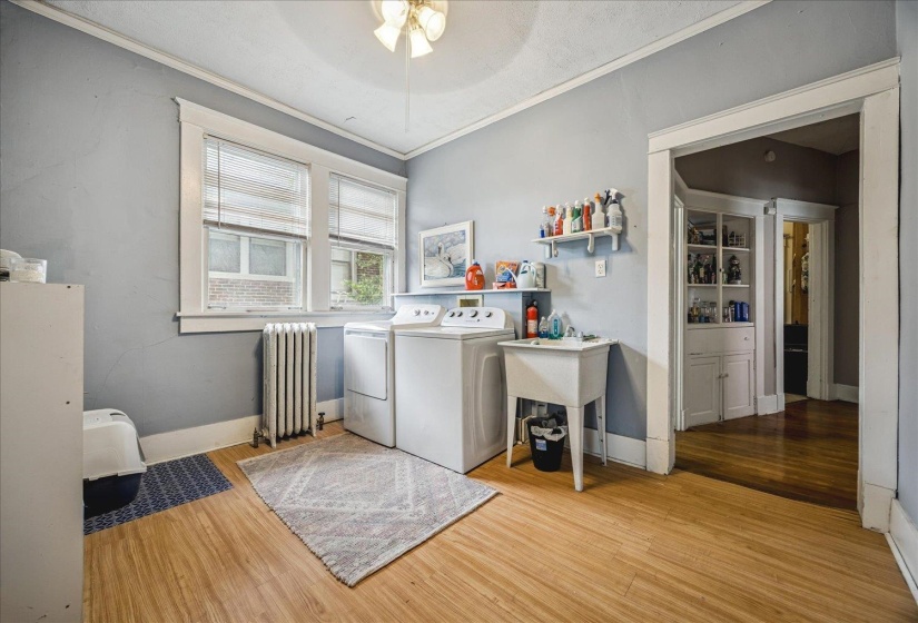 1901 LINDEN AVE, Memphis, Tennessee 38104, 3 Bedrooms Bedrooms, ,1 BathroomBathrooms,Duplexes,For Sale,LINDEN,10222642