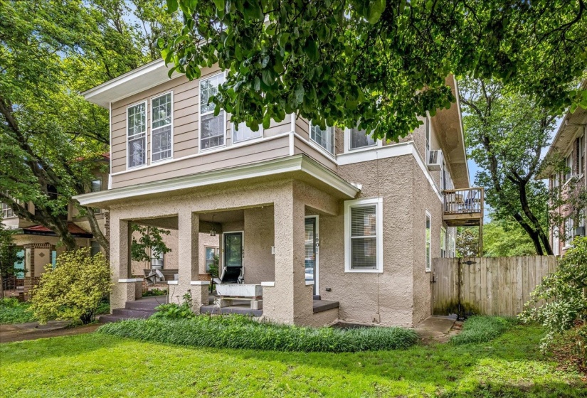 1901 LINDEN AVE, Memphis, Tennessee 38104, 3 Bedrooms Bedrooms, ,1 BathroomBathrooms,Duplexes,For Sale,LINDEN,10222642
