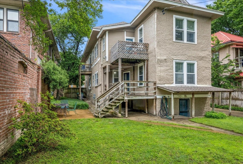 1901 LINDEN AVE, Memphis, Tennessee 38104, 3 Bedrooms Bedrooms, ,1 BathroomBathrooms,Duplexes,For Sale,LINDEN,10222642