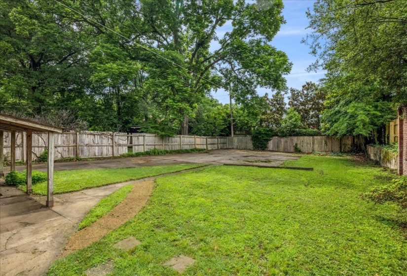 1901 LINDEN AVE, Memphis, Tennessee 38104, 3 Bedrooms Bedrooms, ,1 BathroomBathrooms,Duplexes,For Sale,LINDEN,10222642