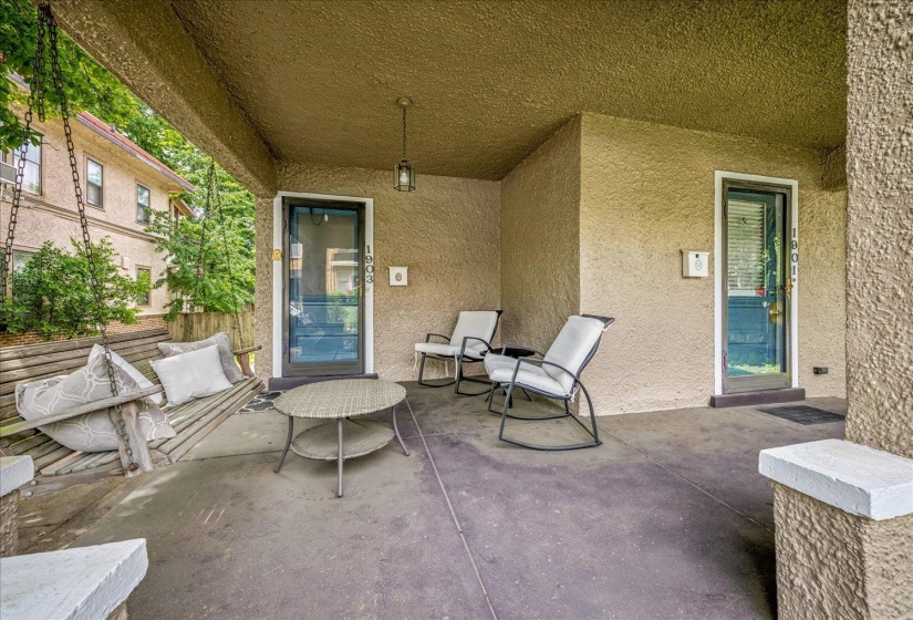 1901 LINDEN AVE, Memphis, Tennessee 38104, 3 Bedrooms Bedrooms, ,1 BathroomBathrooms,Duplexes,For Sale,LINDEN,10222642