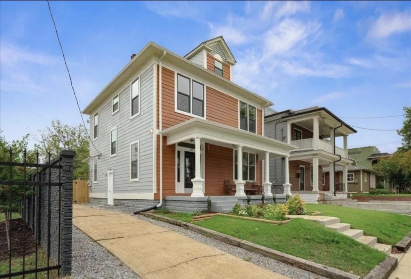 156 TUCKER ST, Memphis, Tennessee 38104, 6 Bedrooms Bedrooms, 9 Rooms Rooms,2 BathroomsBathrooms,Rental Properties,For Sale,TUCKER,10222682