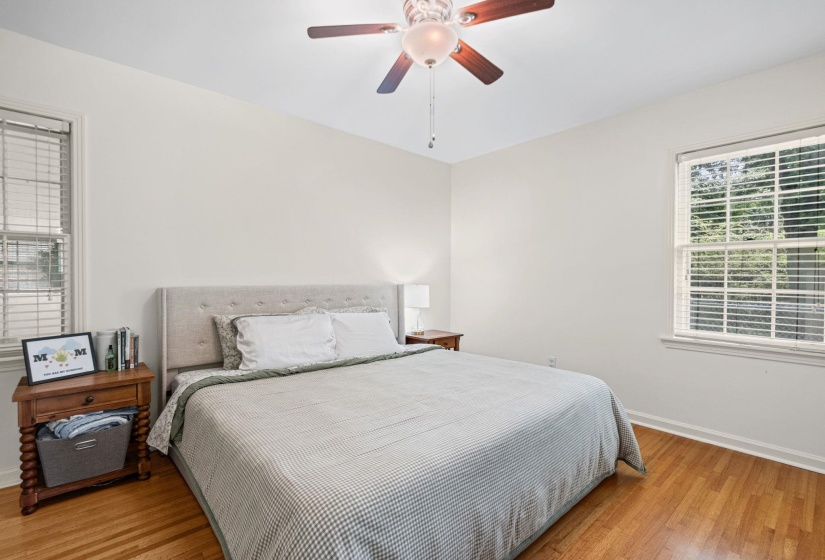 1626 STERLING DR, Memphis, Tennessee 38119, 4 Bedrooms Bedrooms, 8 Rooms Rooms,2 BathroomsBathrooms,Residential,For Sale,STERLING,10222624