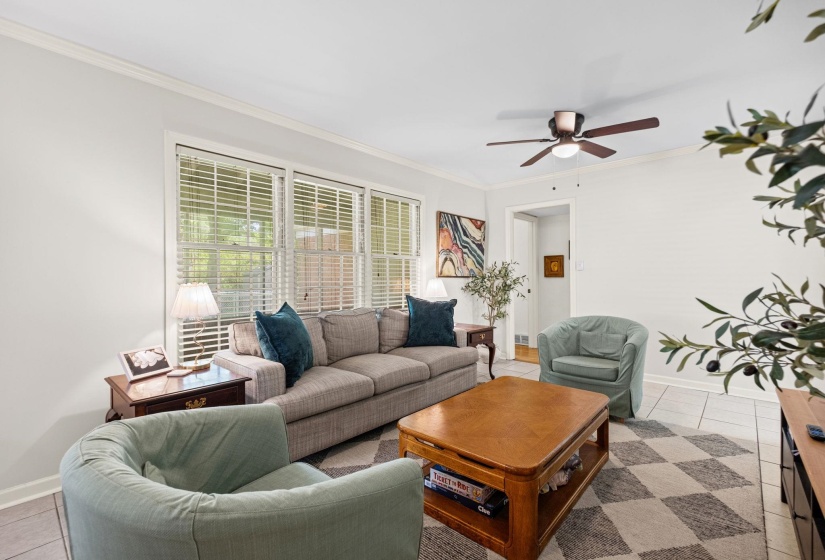 1626 STERLING DR, Memphis, Tennessee 38119, 4 Bedrooms Bedrooms, 8 Rooms Rooms,2 BathroomsBathrooms,Residential,For Sale,STERLING,10222624