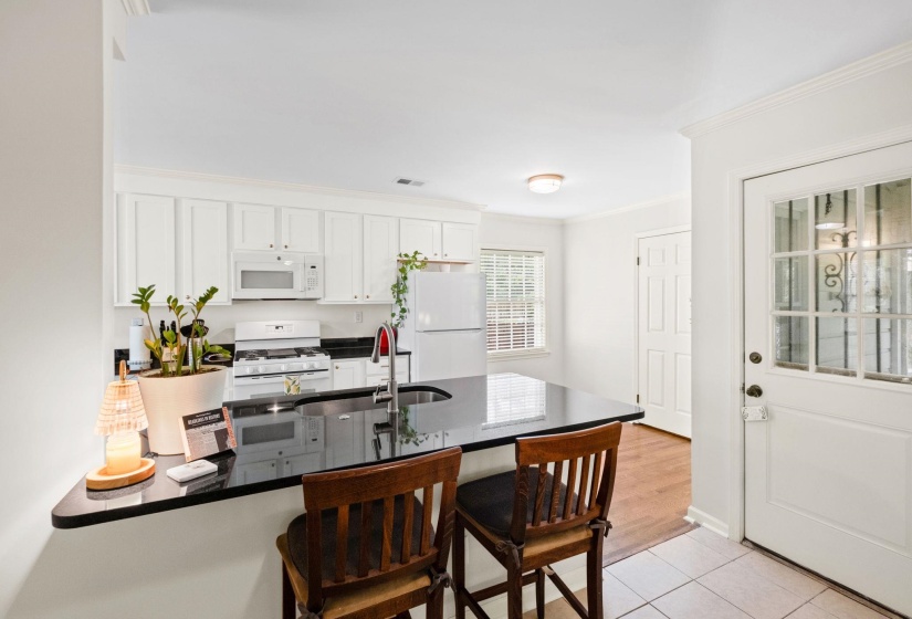 1626 STERLING DR, Memphis, Tennessee 38119, 4 Bedrooms Bedrooms, 8 Rooms Rooms,2 BathroomsBathrooms,Residential,For Sale,STERLING,10222624