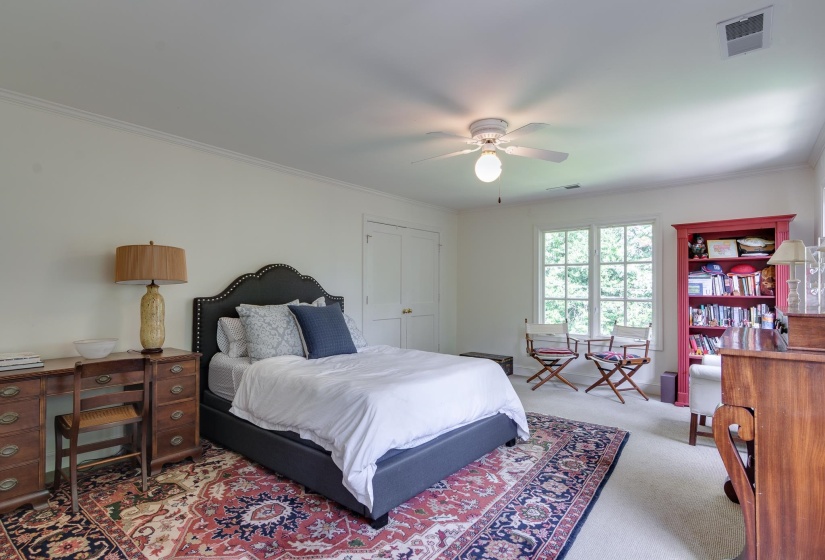 353 WILLIAMSBURG LN, Memphis, Tennessee 38117, 5 Bedrooms Bedrooms, 9 Rooms Rooms,3 BathroomsBathrooms,Residential,For Sale,WILLIAMSBURG,10222626