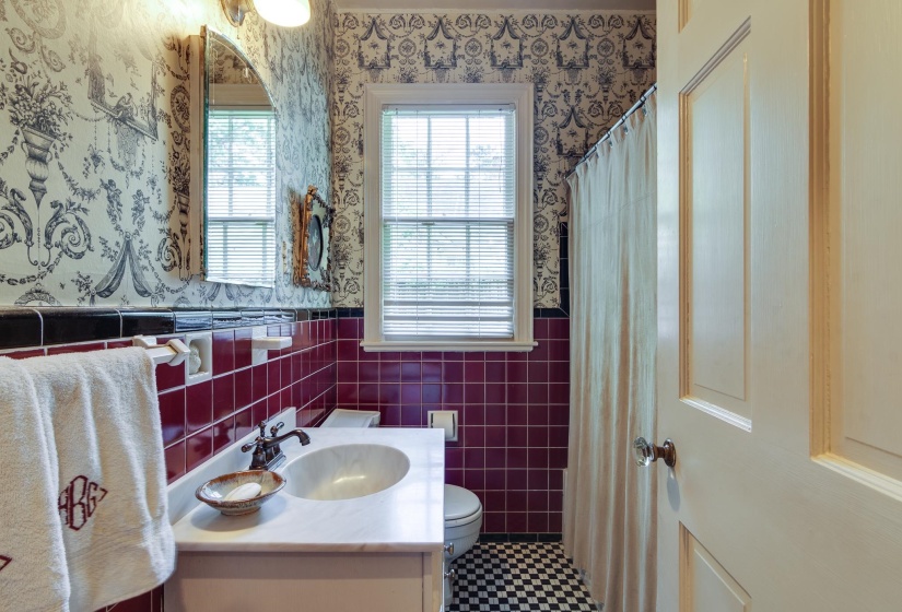 353 WILLIAMSBURG LN, Memphis, Tennessee 38117, 5 Bedrooms Bedrooms, 9 Rooms Rooms,3 BathroomsBathrooms,Residential,For Sale,WILLIAMSBURG,10222626