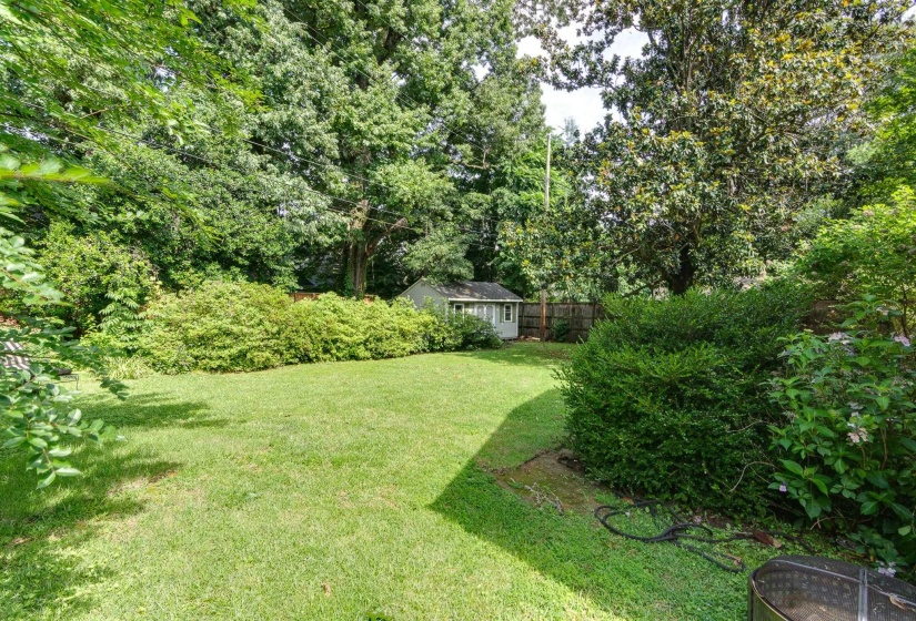 353 WILLIAMSBURG LN, Memphis, Tennessee 38117, 5 Bedrooms Bedrooms, 9 Rooms Rooms,3 BathroomsBathrooms,Residential,For Sale,WILLIAMSBURG,10222626
