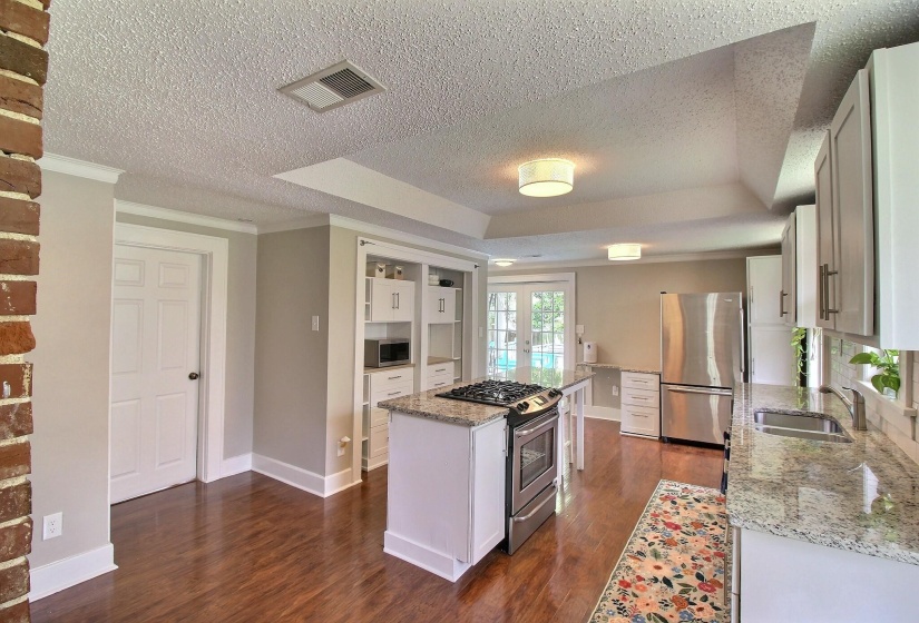 683 MCLEAN BLVD, Memphis, Tennessee 38107, 3 Bedrooms Bedrooms, 6 Rooms Rooms,1 BathroomBathrooms,Residential,For Sale,MCLEAN,10222635