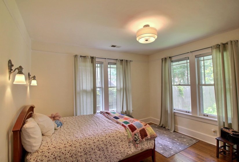 683 MCLEAN BLVD, Memphis, Tennessee 38107, 3 Bedrooms Bedrooms, 6 Rooms Rooms,1 BathroomBathrooms,Residential,For Sale,MCLEAN,10222635