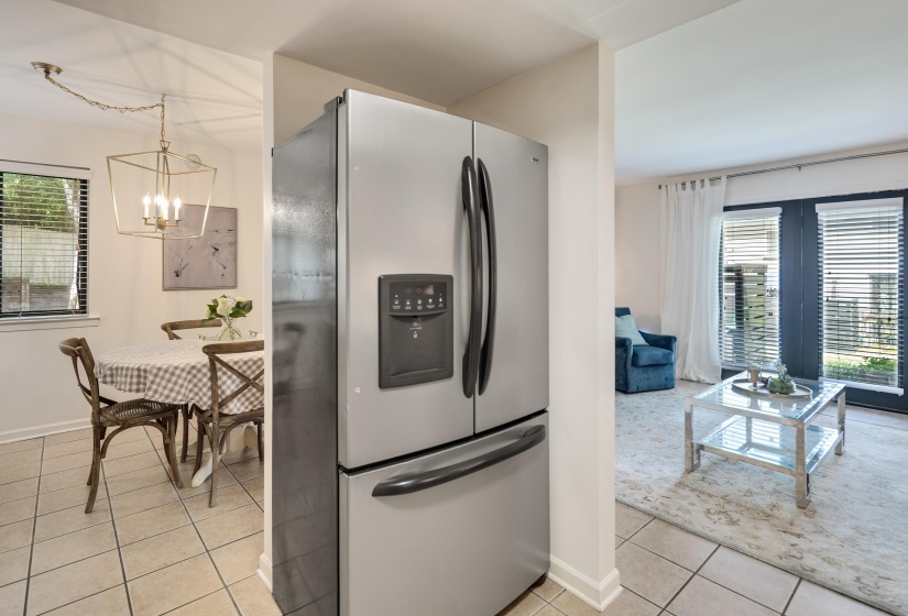 1812 CROSSFLOWER CV, Germantown, Tennessee 38138, 1 Bedroom Bedrooms, 4 Rooms Rooms,1.1 BathroomsBathrooms,Residential,For Sale,CROSSFLOWER,10222639