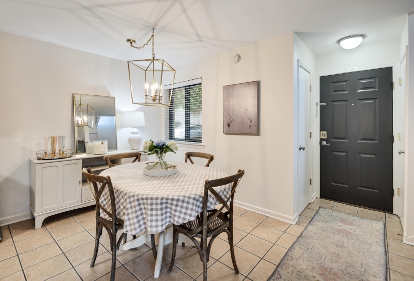 1812 CROSSFLOWER CV, Germantown, Tennessee 38138, 1 Bedroom Bedrooms, 4 Rooms Rooms,1.1 BathroomsBathrooms,Residential,For Sale,CROSSFLOWER,10222639