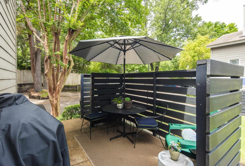 1812 CROSSFLOWER CV, Germantown, Tennessee 38138, 1 Bedroom Bedrooms, 4 Rooms Rooms,1.1 BathroomsBathrooms,Residential,For Sale,CROSSFLOWER,10222639