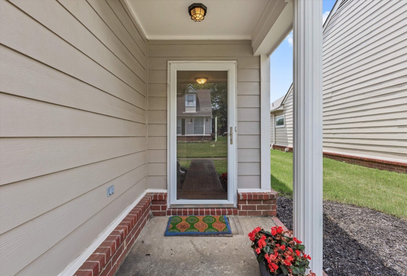 132 CENTER SPRINGS DR, Collierville, Tennessee 38017, 3 Bedrooms Bedrooms, 5 Rooms Rooms,2 BathroomsBathrooms,Residential,For Sale,CENTER SPRINGS,10222661