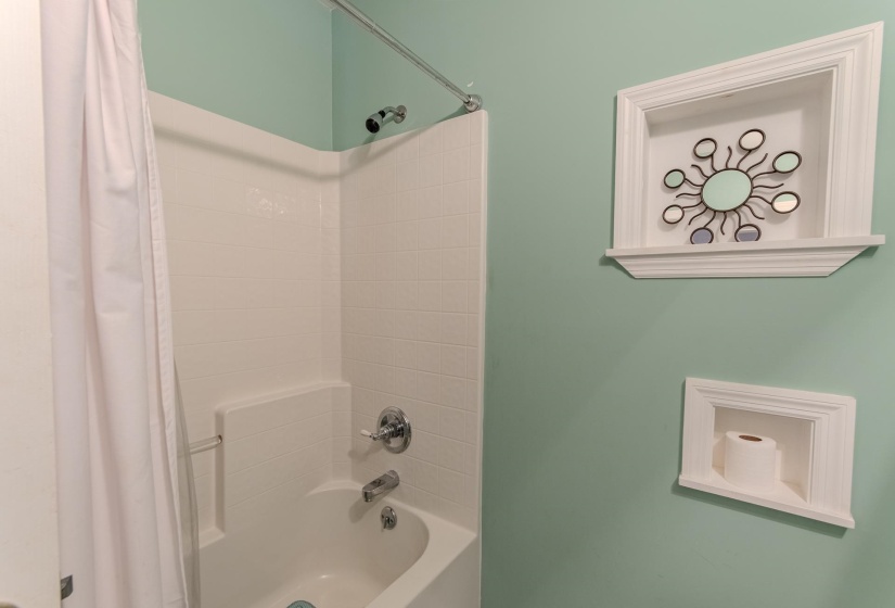 2411 KEAZEY HOLLOW RD, Waynesboro, Tennessee 38485, 4 Bedroom Bedrooms, 13 Room Rooms,3.2 BathroomBathrooms,Residential,For Sale,KEAZEY HOLLOW,0,10222670