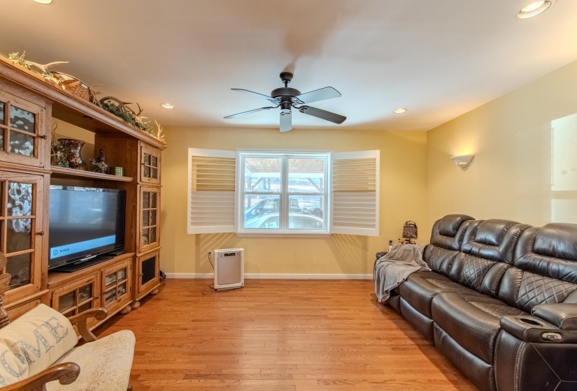 2411 KEAZEY HOLLOW RD, Waynesboro, Tennessee 38485, 4 Bedroom Bedrooms, 13 Room Rooms,3.2 BathroomBathrooms,Residential,For Sale,KEAZEY HOLLOW,0,10222670
