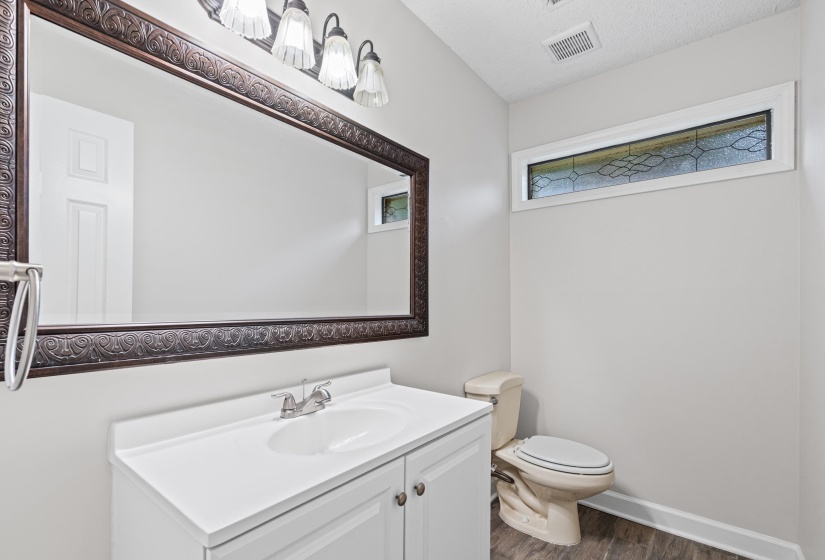 1417 HAWKCREST CV, Memphis, Tennessee 38016, 4 Bedroom Bedrooms, 7 Room Rooms,2.1 BathroomBathrooms,Residential,For Sale,HAWKCREST,0,10222684