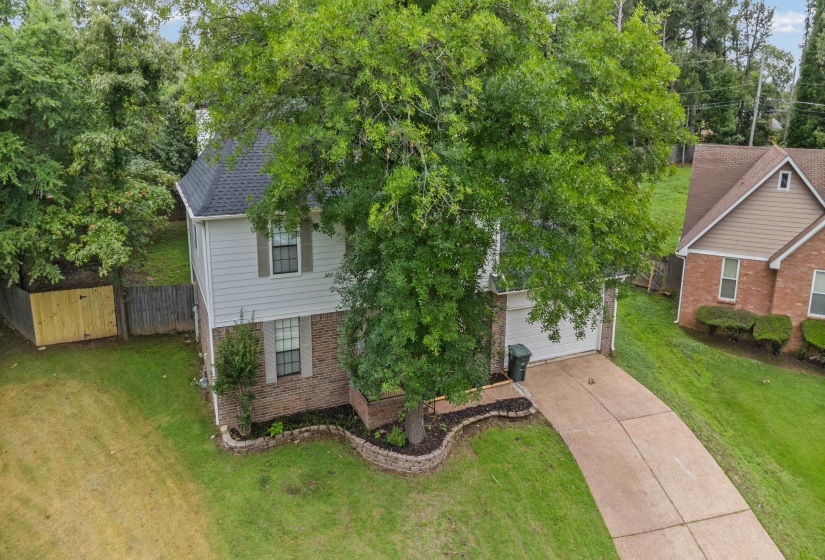 1417 HAWKCREST CV, Memphis, Tennessee 38016, 4 Bedroom Bedrooms, 7 Room Rooms,2.1 BathroomBathrooms,Residential,For Sale,HAWKCREST,0,10222684