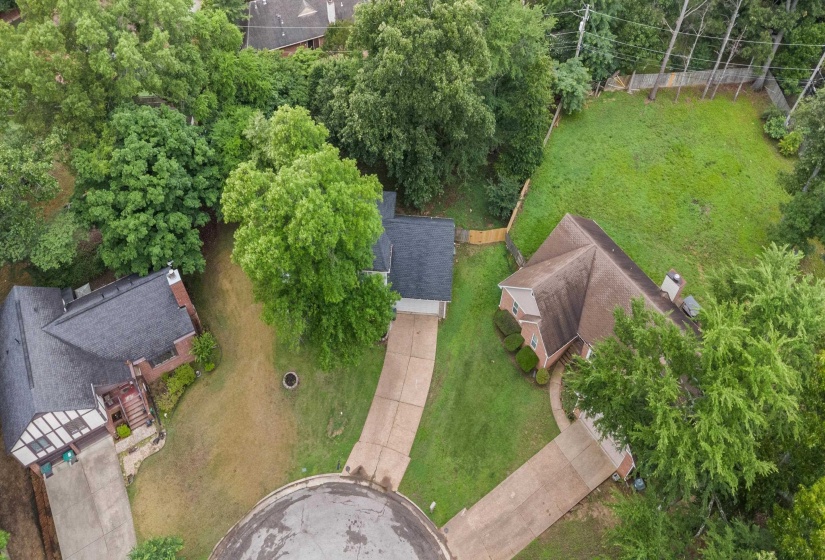 1417 HAWKCREST CV, Memphis, Tennessee 38016, 4 Bedroom Bedrooms, 7 Room Rooms,2.1 BathroomBathrooms,Residential,For Sale,HAWKCREST,0,10222684