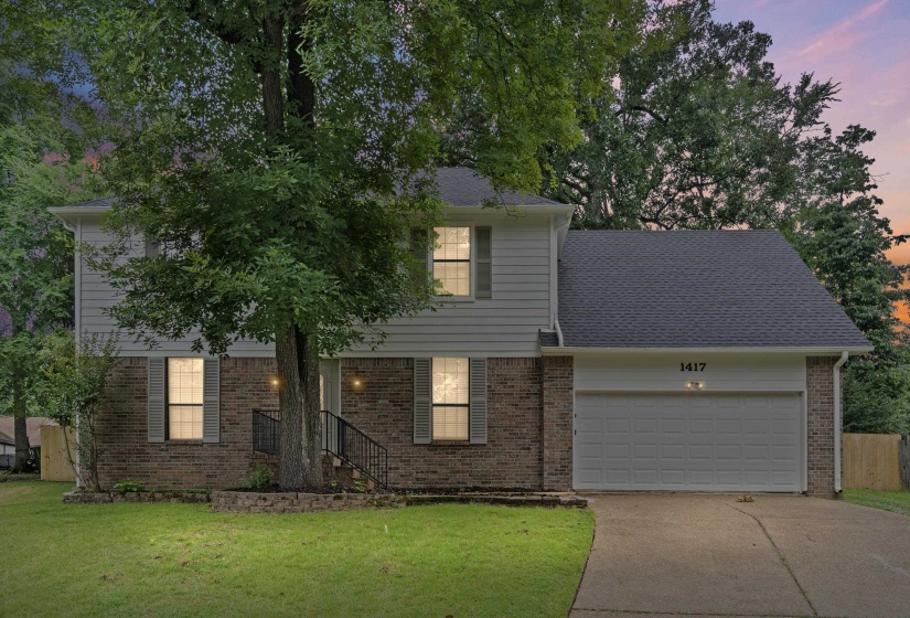 1417 HAWKCREST CV, Memphis, Tennessee 38016, 4 Bedroom Bedrooms, 7 Room Rooms,2.1 BathroomBathrooms,Residential,For Sale,HAWKCREST,0,10222684