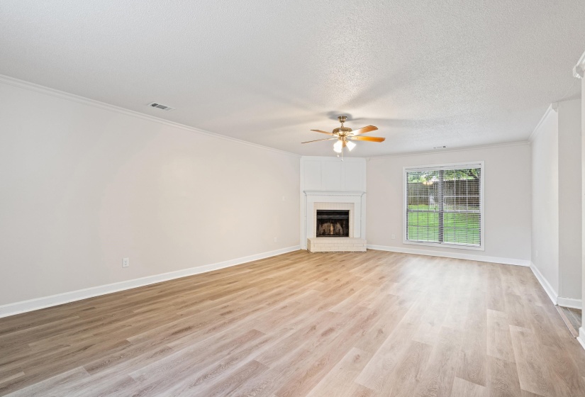 1417 HAWKCREST CV, Memphis, Tennessee 38016, 4 Bedroom Bedrooms, 7 Room Rooms,2.1 BathroomBathrooms,Residential,For Sale,HAWKCREST,0,10222684