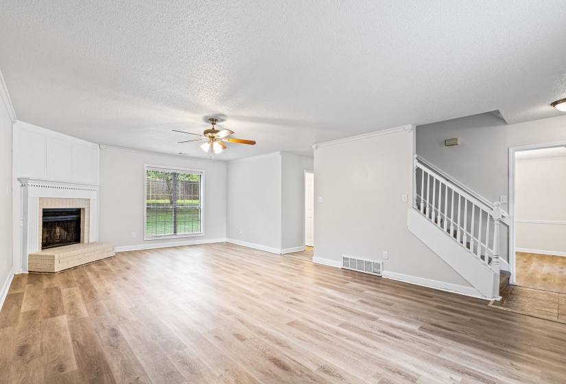 1417 HAWKCREST CV, Memphis, Tennessee 38016, 4 Bedroom Bedrooms, 7 Room Rooms,2.1 BathroomBathrooms,Residential,For Sale,HAWKCREST,0,10222684